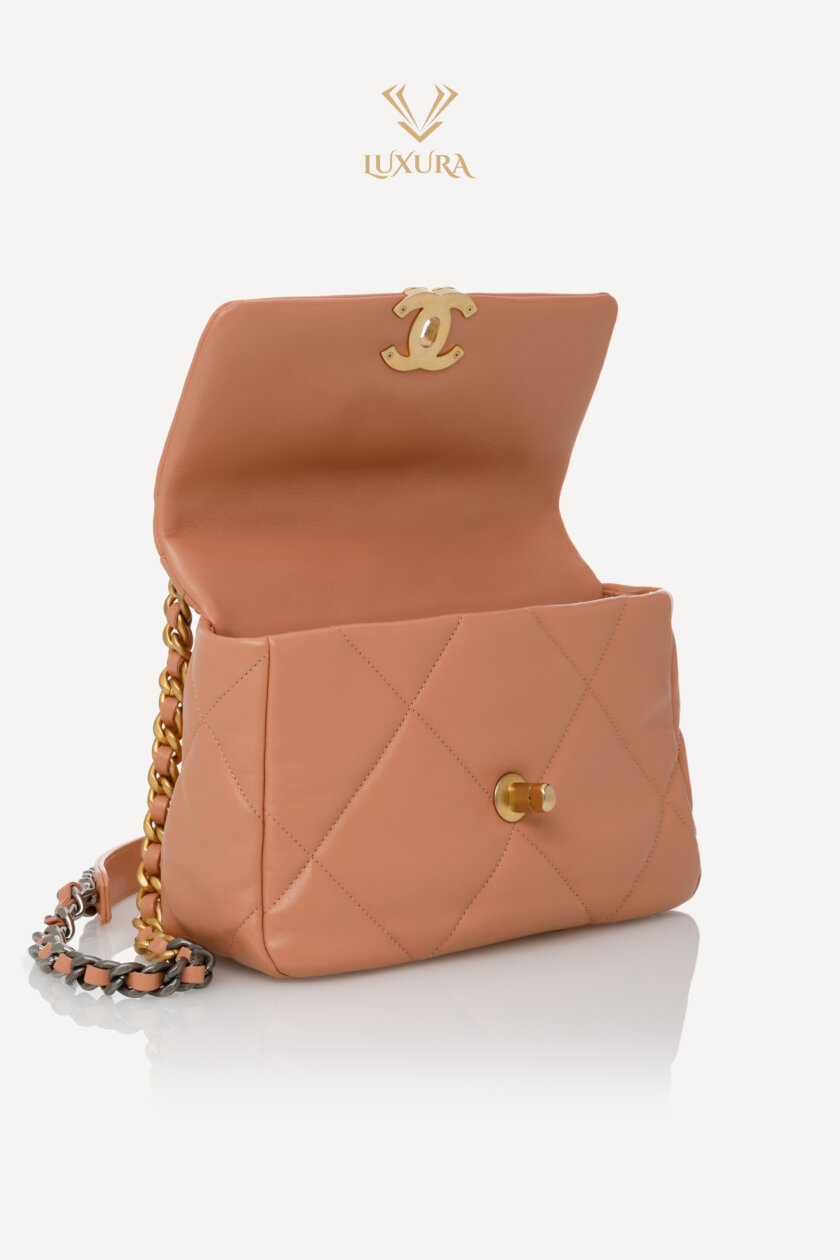 <span style="font-size: 10px; color: rgb(101, 101, 101);letter-spacing: .15em;">HARD TO FIND</span><br><strong> CHANEL </strong><br><div style="margin-top:10px;font-size:16px;">19 Handbag Shiny Lambskin Gold-Tone Silver-Tone Ruthenium Finish Metal Camel</div><br> - Image 9