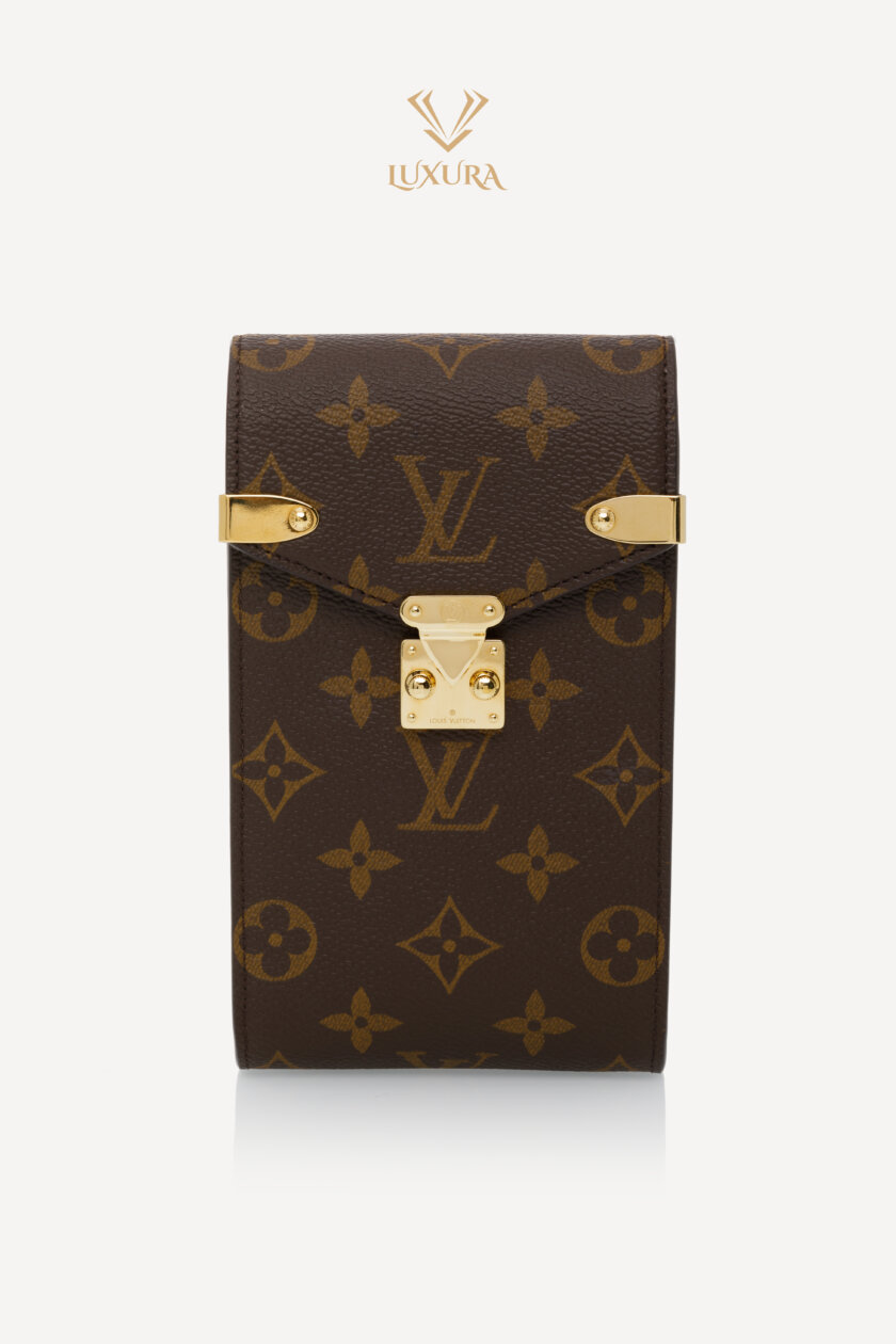 <span style="font-size: 10px; color: rgb(101, 101, 101);letter-spacing: .15em;">HARD TO FIND</span><br><strong> LOUIS VUITTON </strong><br><div style="margin-top:10px;font-size:16px;">Monogram Phone Pouch Metis Monogram Canvas M13572</div><br> - Image 5