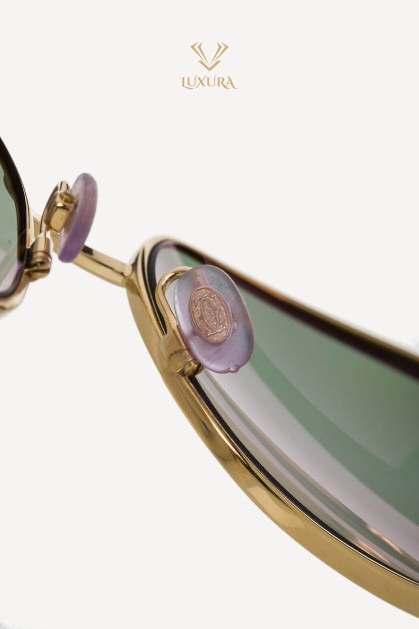 <span style="font-size: 10px; color: rgb(101, 101, 101);letter-spacing: .15em;">BEST DEAL </span><br><strong> CARTIER</strong><br><div style="margin-top:10px; font-size:16px;">Panthere De Cartier gold-tone square-frame Sunglasses</div><br> - Image 11