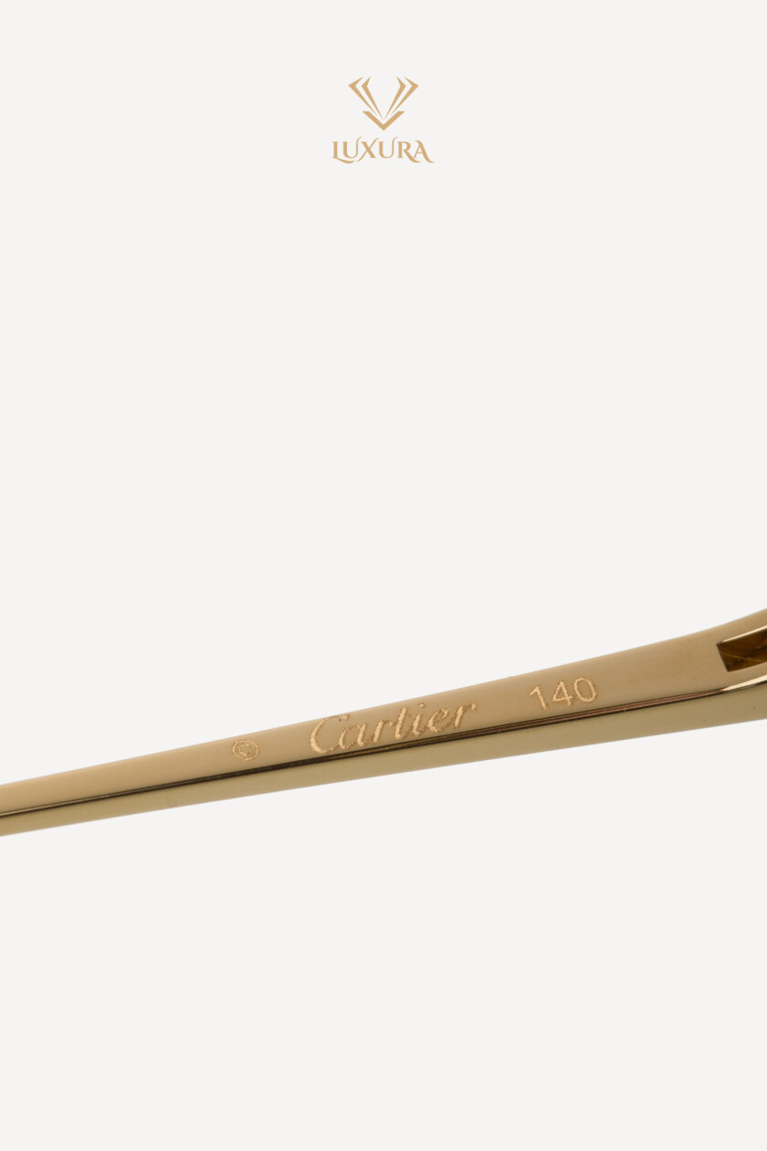 <span style="font-size: 10px; color: rgb(101, 101, 101);letter-spacing: .15em;">BEST DEAL </span><br><strong> CARTIER</strong><br><div style="margin-top:10px; font-size:16px;">Panthere De Cartier gold-tone square-frame Sunglasses</div><br> - Image 17
