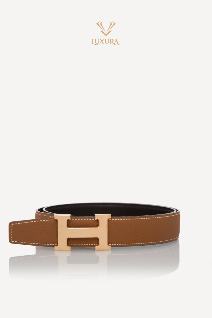 <span style="font-size: 10px; color: rgb(101, 101, 101);letter-spacing: .15em;">HARD TO FIND</span><br><strong> HERMES </strong><br><div style="margin-top:10px; font-size:16px;"> H Belt Buckle with Reversible Strap Noir Gold 95 cm 32mm </div><br>