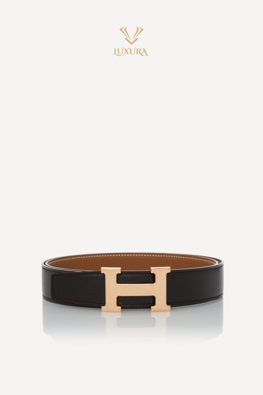 <span style="font-size: 10px; color: rgb(101, 101, 101);letter-spacing: .15em;">HARD TO FIND</span><br><strong> HERMES </strong><br><div style="margin-top:10px; font-size:16px;"> H Belt Buckle with Reversible Strap Noir Gold 95 cm 32mm </div><br> - Image 4