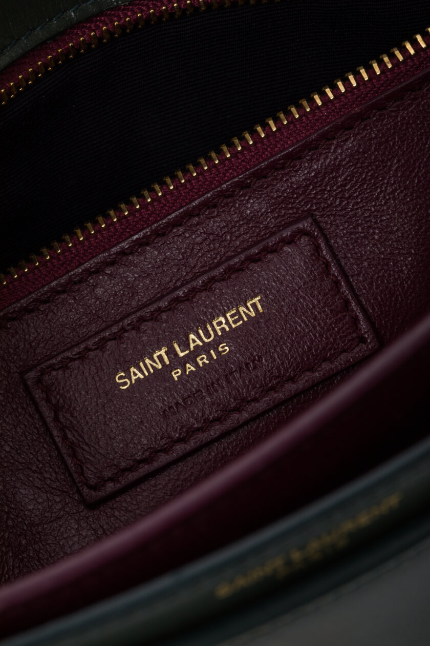 Genti | SAINT LAURENT Smooth Calfskin Monogram Cassandra Clasp Bag Dark Green