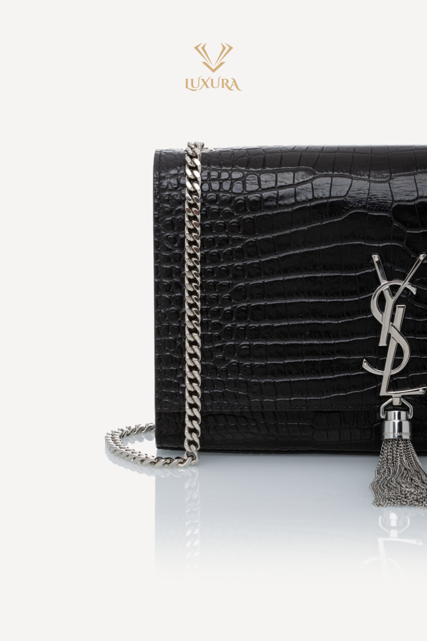 <span style="font-size: 10px; color: rgb(101, 101, 101);letter-spacing: .15em;">BEST DEAL</span><br><strong> SAINT LAURENT </strong><br><div style="margin-top:10px; font-size:16px;">Crocodile Embossed Medium Classic Monogram Kate Tassel Satchel Black</div><br> - Image 10