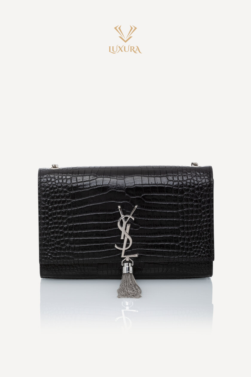 <span style="font-size: 10px; color: rgb(101, 101, 101);letter-spacing: .15em;">BEST DEAL</span><br><strong> SAINT LAURENT </strong><br><div style="margin-top:10px; font-size:16px;">Crocodile Embossed Medium Classic Monogram Kate Tassel Satchel Black</div><br> - Image 5
