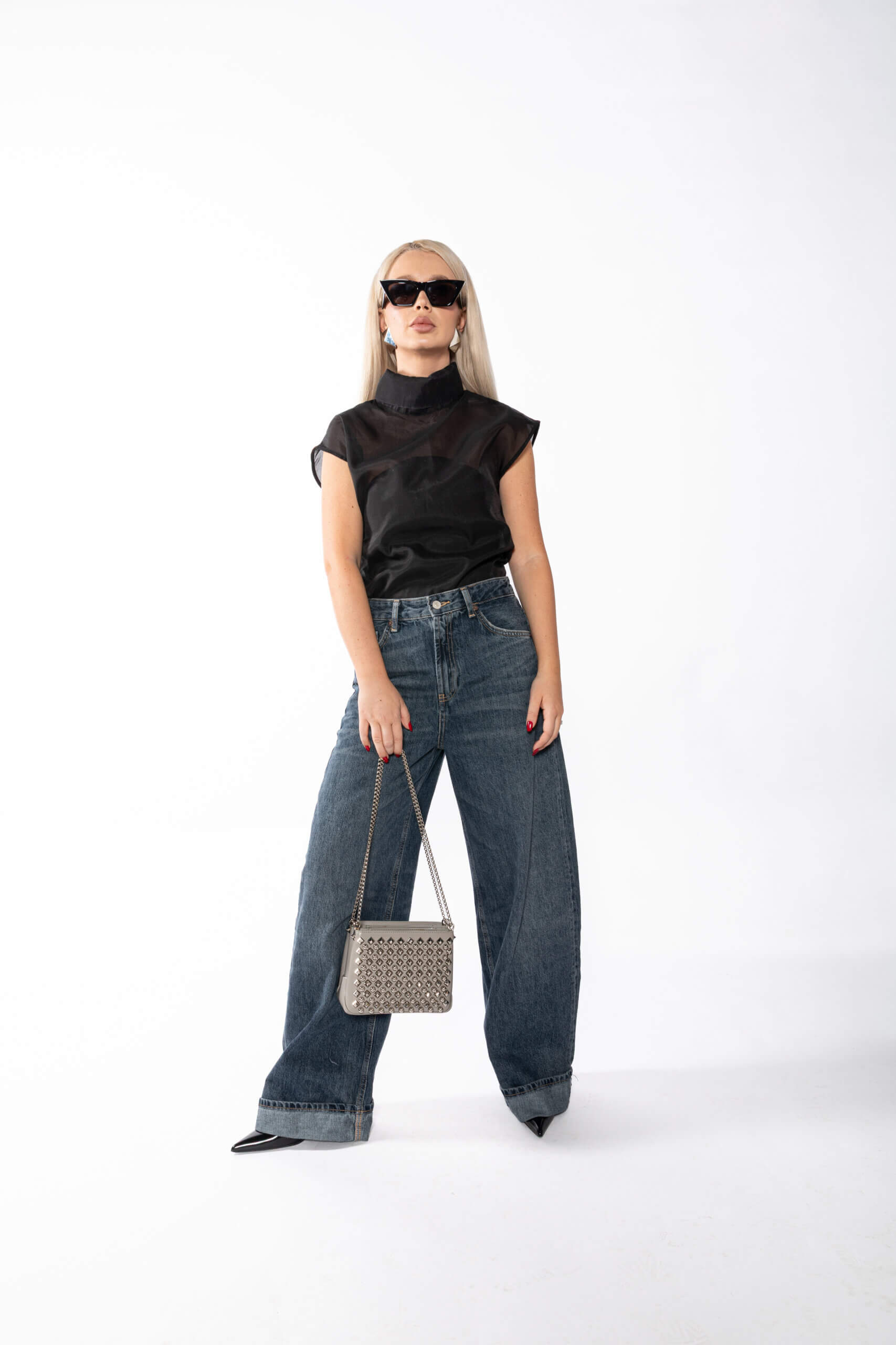 <span style="font-size: 10px; color: rgb(101, 101, 101);letter-spacing: .15em;">BEST DEAL</span><br><strong> CHRISTIAN LOUBOUTIN </strong><br><div style="margin-top:10px; font-size:16px;"> Silver Leather Studded Triloubi Clutch Bag </div><br> - Image 11