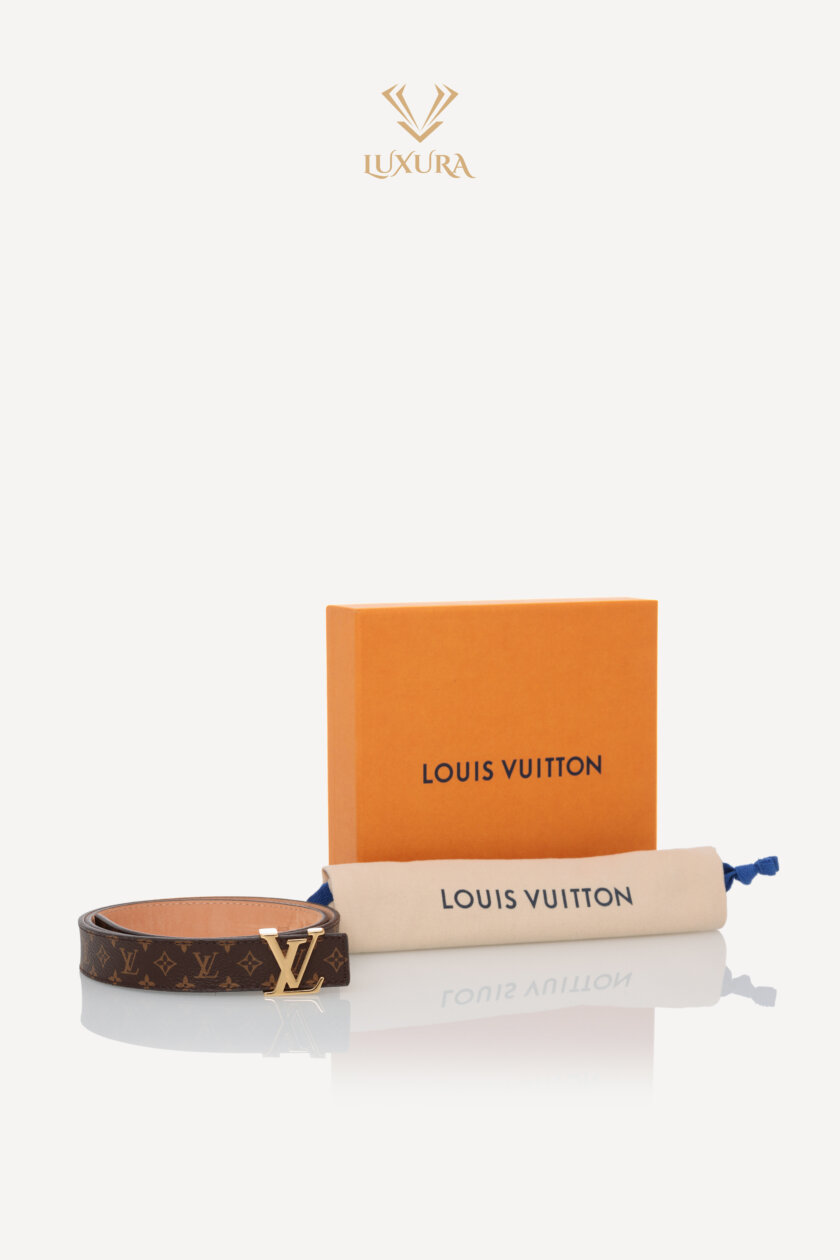 <span style="font-size: 10px; color: rgb(101, 101, 101);letter-spacing: .15em;">HARD TO FIND </span><br><strong> LOUIS VUITTON </strong><br><div style="margin-top:10px; font-size:16px;">Monogram 30 mm LV Initiales Belt 75</div><br> - Image 2