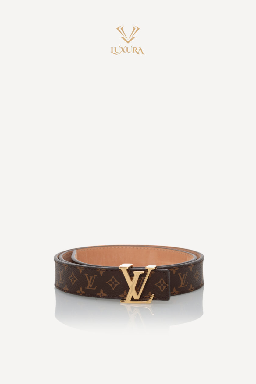 <span style="font-size: 10px; color: rgb(101, 101, 101);letter-spacing: .15em;">HARD TO FIND </span><br><strong> LOUIS VUITTON </strong><br><div style="margin-top:10px; font-size:16px;">Monogram 30 mm LV Initiales Belt 75</div><br> - Image 3