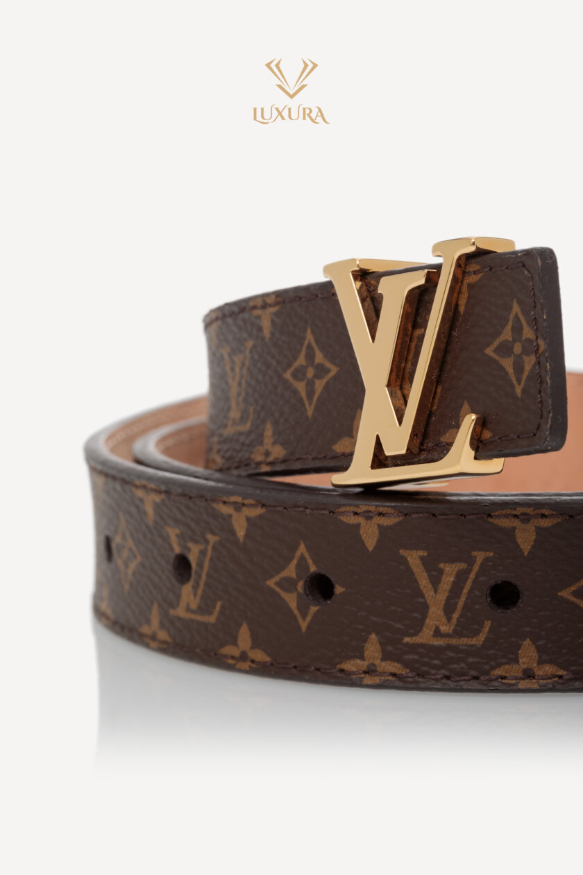 <span style="font-size: 10px; color: rgb(101, 101, 101);letter-spacing: .15em;">HARD TO FIND </span><br><strong> LOUIS VUITTON </strong><br><div style="margin-top:10px; font-size:16px;">Monogram 30 mm LV Initiales Belt 75</div><br> - Image 6