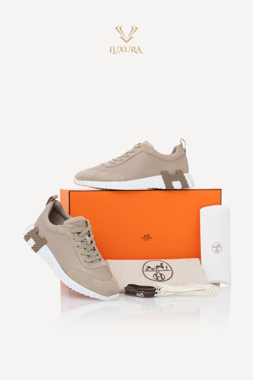 <span style="font-size: 10px; color: rgb(101, 101, 101);letter-spacing: .15em;">HARD TO FIND</span><br><strong> HERMES </strong><br><div style="margin-top:10px; font-size:16px;"> Bouncing Sneaker Beige Galet 39</div><br> - Image 2