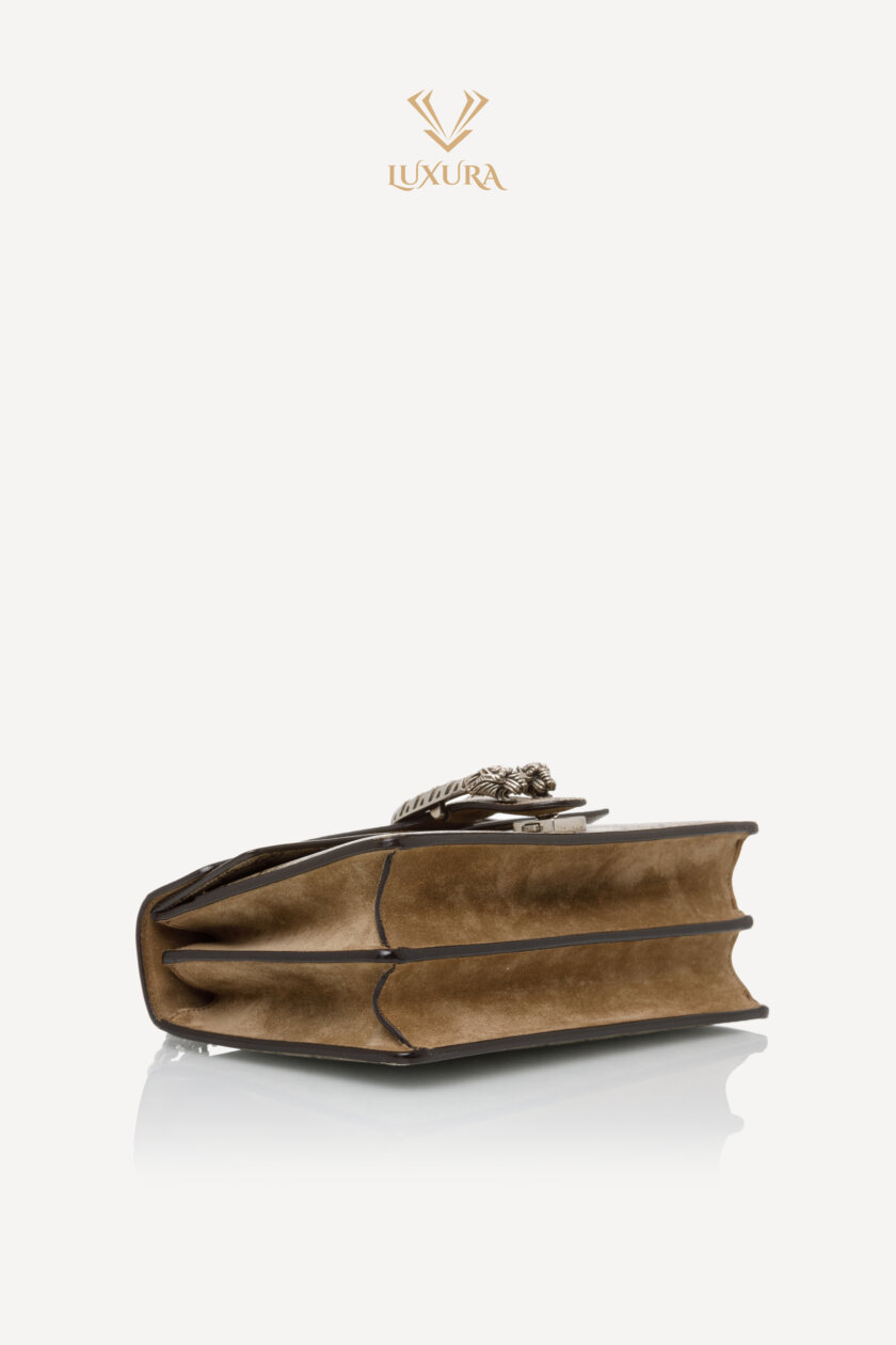 <span style="font-size: 10px; color: rgb(101, 101, 101);letter-spacing: .15em;"> BEST DEAL</span><br><strong> GUCCI </strong><br><div style="margin-top:10px; font-size:16px;"> Dionysus Medium Shoulder Bag Beige Ebony GG Supreme</div><br> - Image 18