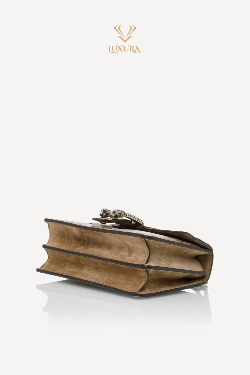<span style="font-size: 10px; color: rgb(101, 101, 101);letter-spacing: .15em;"> BEST DEAL</span><br><strong> GUCCI </strong><br><div style="margin-top:10px; font-size:16px;"> Dionysus Medium Shoulder Bag Beige Ebony GG Supreme</div><br> - Image 20