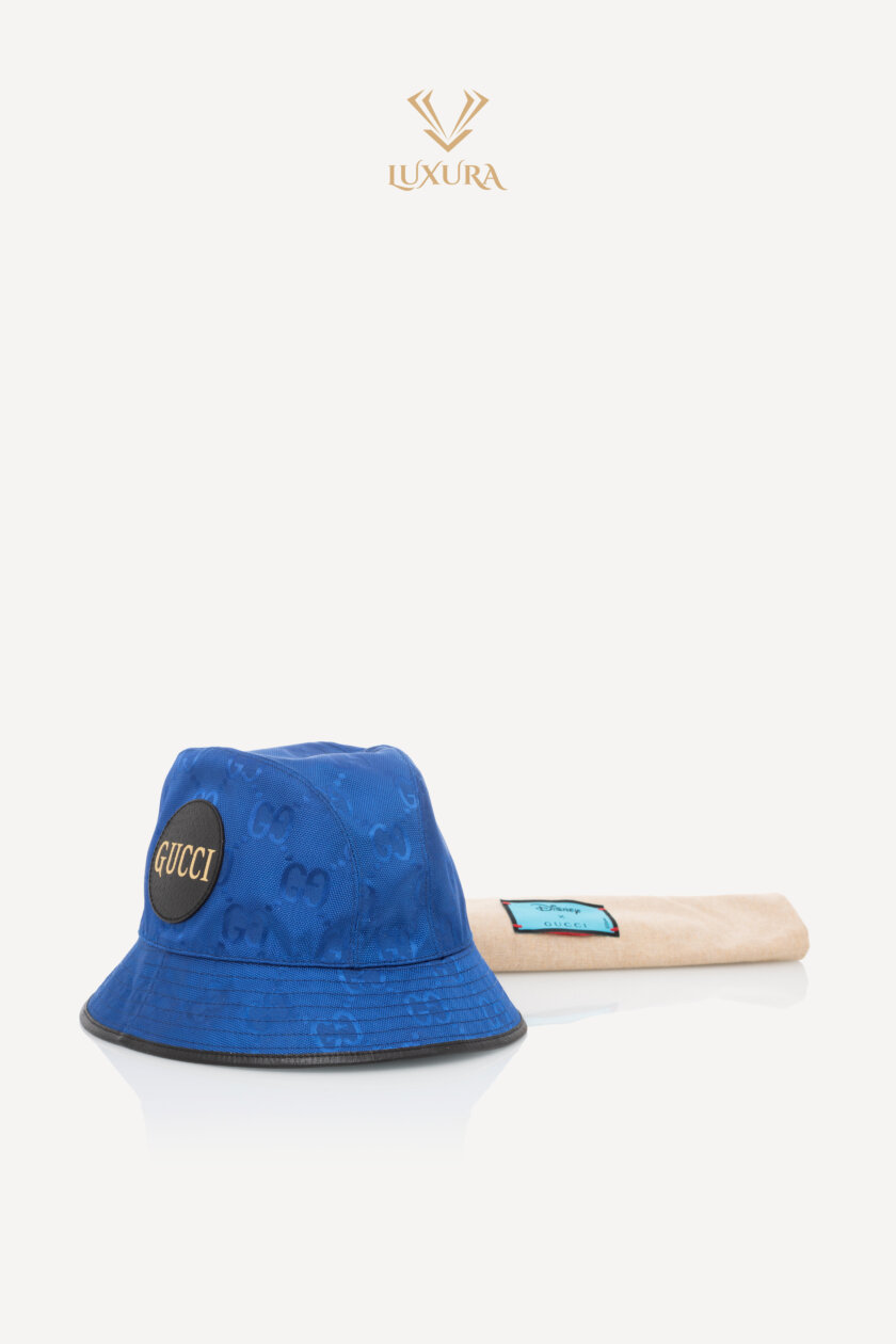 <span style="font-size: 10px; color: rgb(101, 101, 101);letter-spacing: .15em;">BEST DEAL</span><br><strong> GUCCI </strong><br><div style="margin-top:10px; font-size:16px;">Econyl Nylon Monogram Bucket Hat Blue</div><br> - Image 2
