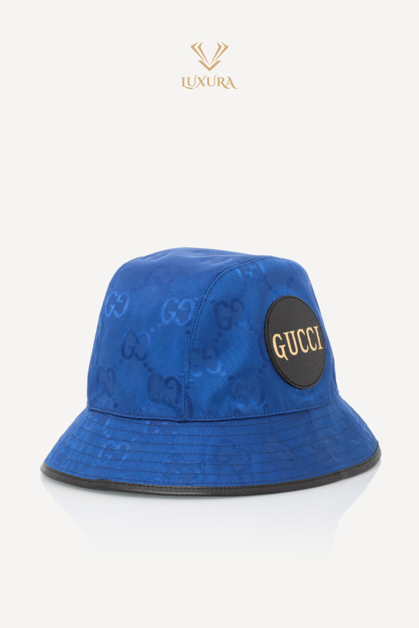 <span style="font-size: 10px; color: rgb(101, 101, 101);letter-spacing: .15em;">BEST DEAL</span><br><strong> GUCCI </strong><br><div style="margin-top:10px; font-size:16px;">Econyl Nylon Monogram Bucket Hat Blue</div><br> - Image 3