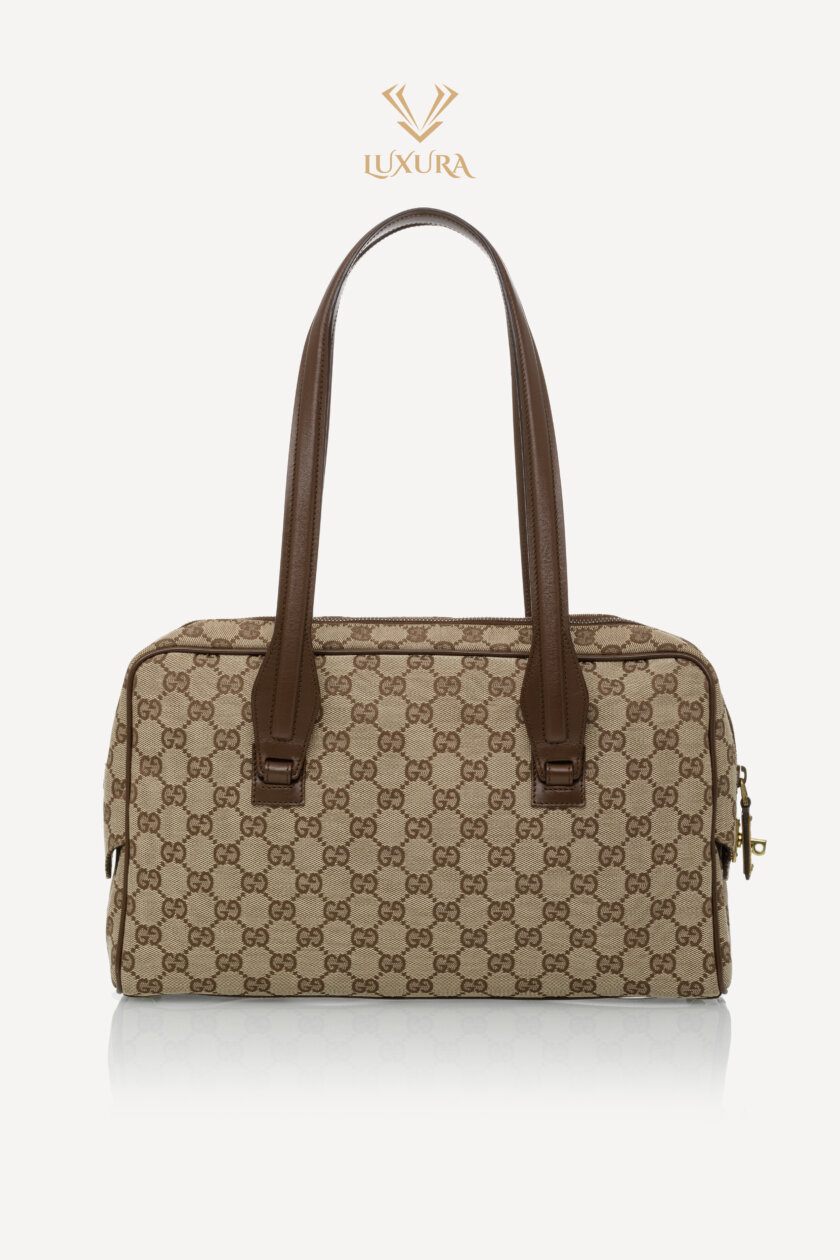 <span style="font-size: 10px; color: rgb(101, 101, 101);letter-spacing: .15em;">HARD TO FIND</span><br><strong> GUCCI </strong><br><div style="margin-top:10px; font-size:16px;">Monogram Tote Bag Brown</div><br> - Image 4