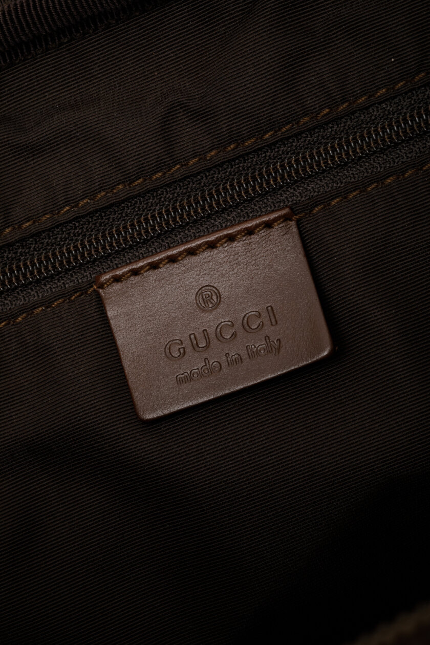 <span style="font-size: 10px; color: rgb(101, 101, 101);letter-spacing: .15em;">HARD TO FIND</span><br><strong> GUCCI </strong><br><div style="margin-top:10px; font-size:16px;">Monogram Tote Bag Brown</div><br> - Image 13