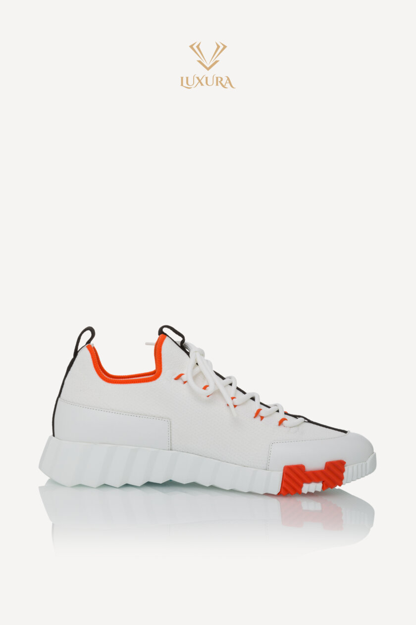 <span style="font-size: 10px; color: rgb(101, 101, 101);letter-spacing: .15em;">HARD TO FIND</span><br><strong> HERMES </strong><br><div style="margin-top:10px; font-size:16px;"> Lift Slip-on Sneaker Multicolore Blanc 38</div><br> - Image 9