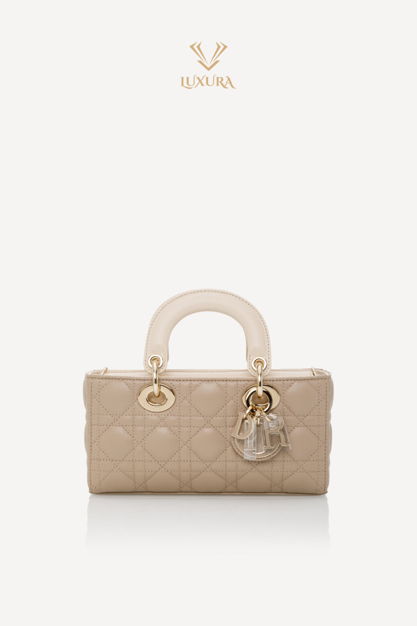 <span style="font-size: 10px; color: rgb(101, 101, 101);letter-spacing: .15em;">NEW COLLECTION</span><br><strong> DIOR </strong><br><div style="margin-top:10px; font-size:16px;">Small Lady D-Joy Bag Two-Tone Light Biscuit and Linen Beige Cannage Lambskin </div><br> - Image 6