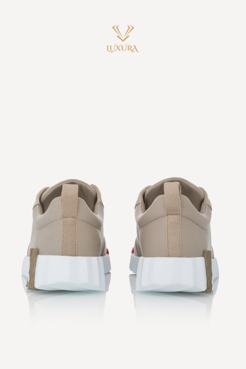 <span style="font-size: 10px; color: rgb(101, 101, 101);letter-spacing: .15em;">HARD TO FIND</span><br><strong> HERMES </strong><br><div style="margin-top:10px; font-size:16px;"> Bouncing Sneaker Beige Galet 36.5</div><br> - Image 5