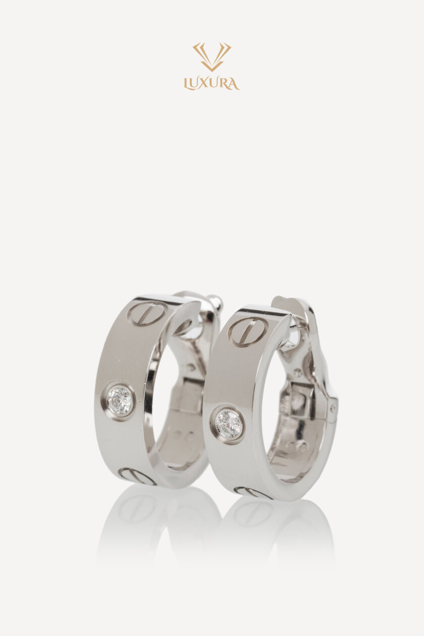 <span style="font-size: 10px; color: rgb(101, 101, 101);letter-spacing: .15em;">HARD TO FIND</span><br><strong> CARTIER </strong><br><div style="margin-top:10px; font-size:16px;"> Love Hoop Earrings Classic Model 2 Diamonds White Gold </div><br> - Image 3