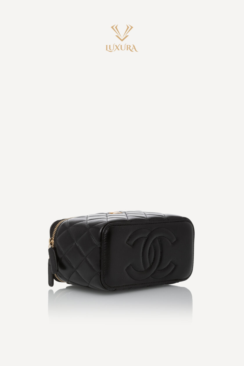 Genti | CHANEL Lambskin Quilted Small Vanity Case With Chain Black