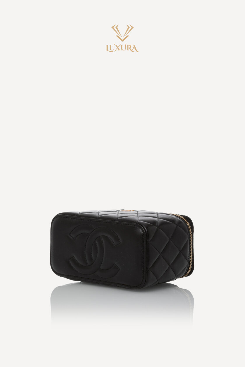 Genti | CHANEL Lambskin Quilted Small Vanity Case With Chain Black