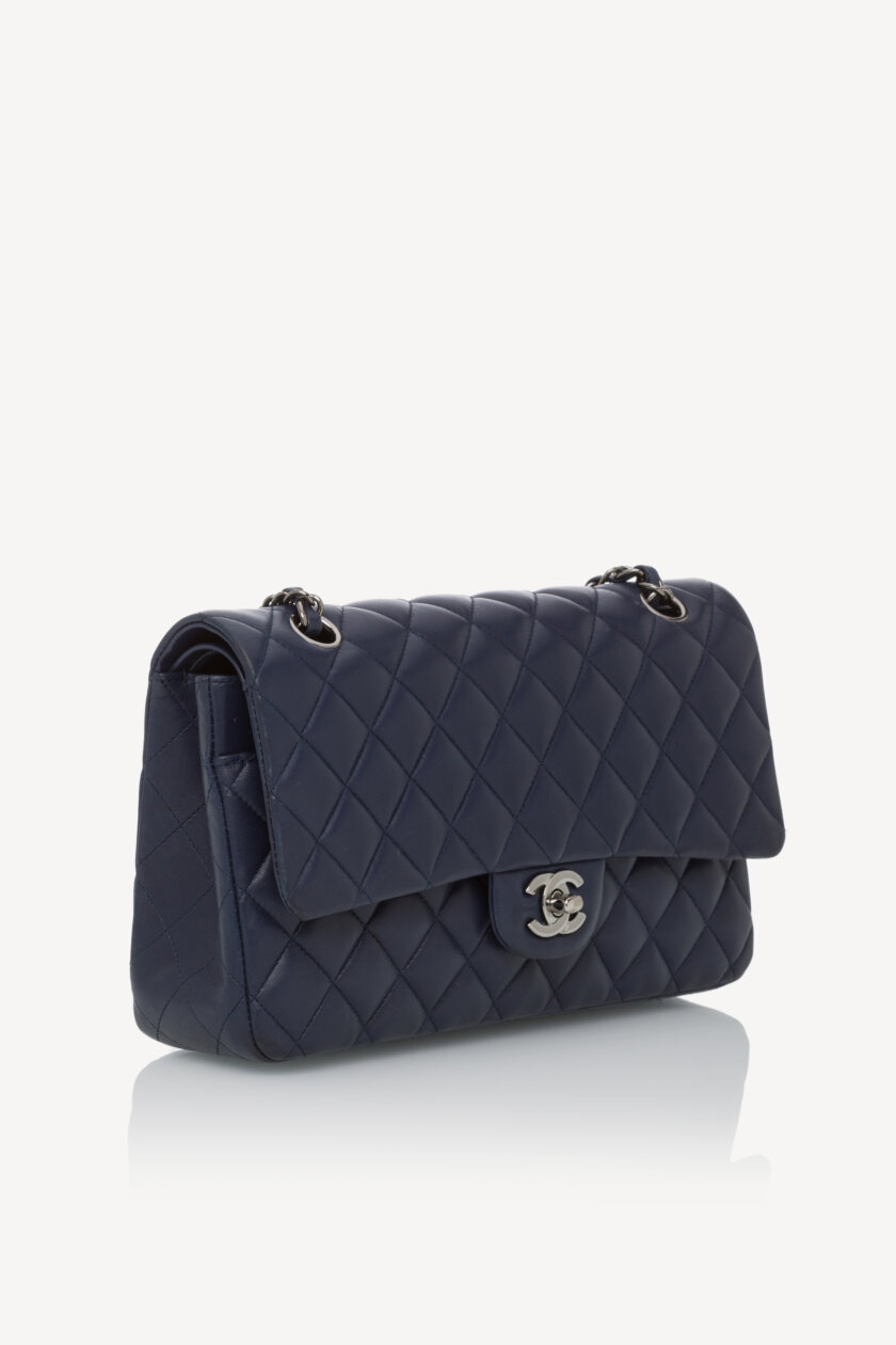 <span style="font-size: 10px; color: rgb(101, 101, 101);letter-spacing: .15em;">BEST DEAL</span><br><strong> CHANEL </strong><br><div style="margin-top:10px;font-size:16px;">Lambskin Quilted Medium Double Flap Navy</div><br> - Image 3