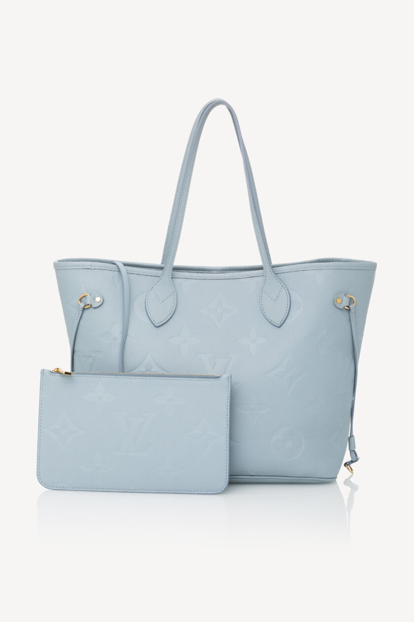 <span style="font-size: 10px; color: rgb(101, 101, 101);letter-spacing: .15em;">HARD TO FIND</span><br><strong> LOUIS VUITTON </strong><br><div style="margin-top:10px;font-size:16px;">Neverfull MM Monogram Empreinte Leather Blue M46482</div><br>
