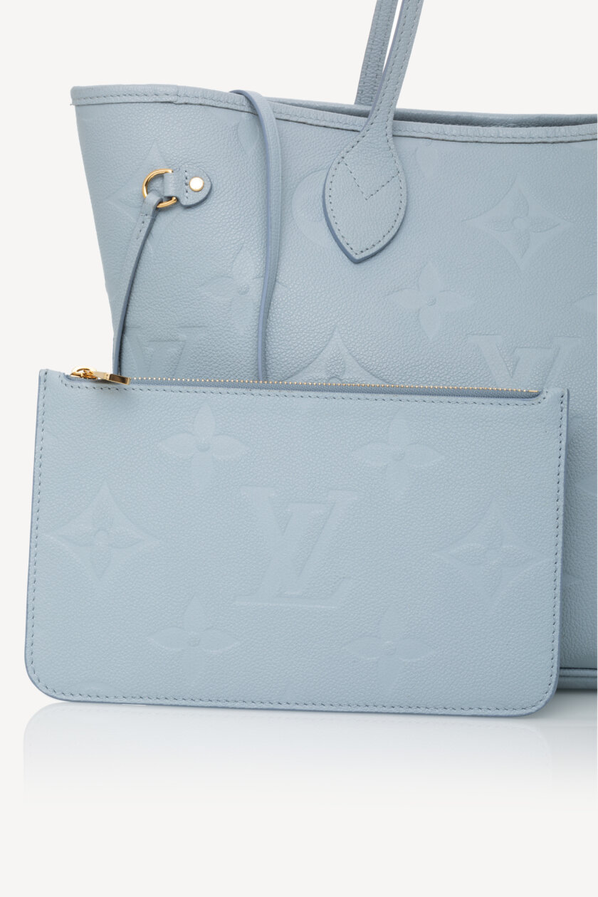 <span style="font-size: 10px; color: rgb(101, 101, 101);letter-spacing: .15em;">HARD TO FIND</span><br><strong> LOUIS VUITTON </strong><br><div style="margin-top:10px;font-size:16px;">Neverfull MM Monogram Empreinte Leather Blue M46482</div><br> - Image 9