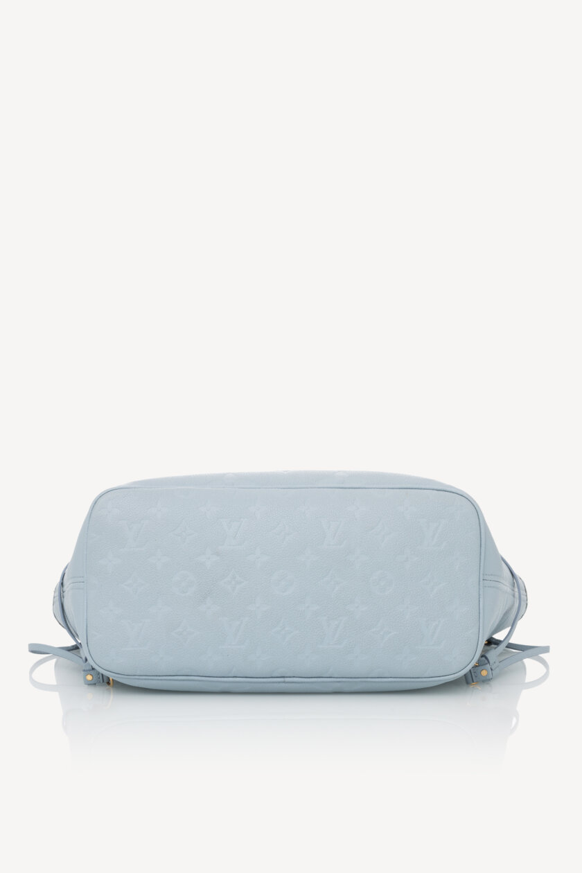 <span style="font-size: 10px; color: rgb(101, 101, 101);letter-spacing: .15em;">HARD TO FIND</span><br><strong> LOUIS VUITTON </strong><br><div style="margin-top:10px;font-size:16px;">Neverfull MM Monogram Empreinte Leather Blue M46482</div><br> - Image 18