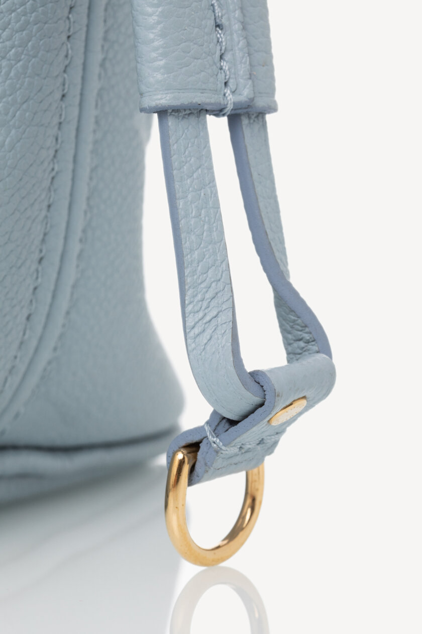 <span style="font-size: 10px; color: rgb(101, 101, 101);letter-spacing: .15em;">HARD TO FIND</span><br><strong> LOUIS VUITTON </strong><br><div style="margin-top:10px;font-size:16px;">Neverfull MM Monogram Empreinte Leather Blue M46482</div><br> - Image 11