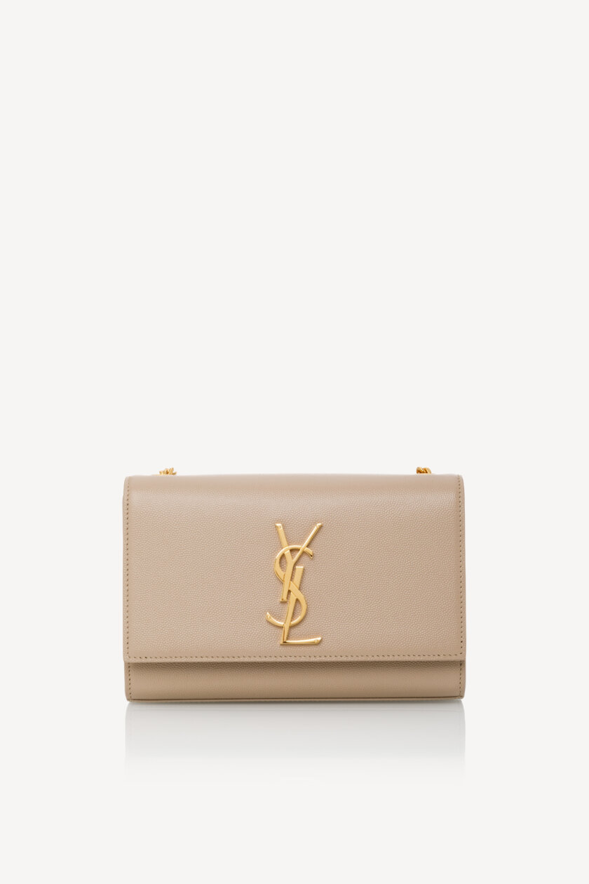 <span style="font-size: 10px; color: rgb(101, 101, 101);letter-spacing: .15em;">IN TENDINTE</span><br><strong> SAINT LAURENT </strong><br><div style="margin-top:10px; font-size:16px;">Kate Small in Grain de Poudre Embossed Leather Dark Beige</div><br> - Image 5