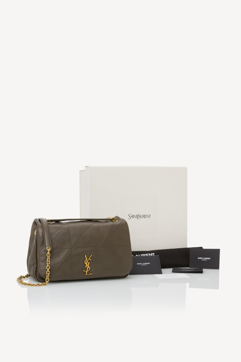 <span style="font-size: 10px; color: rgb(101, 101, 101);letter-spacing: .15em;">HARD TO FIND</span><br><strong> SAINT LAURENT </strong><br><div style="margin-top:10px; font-size:16px;">Small Jamie 4.3 Chain Bag Light Musk</div><br> - Image 2