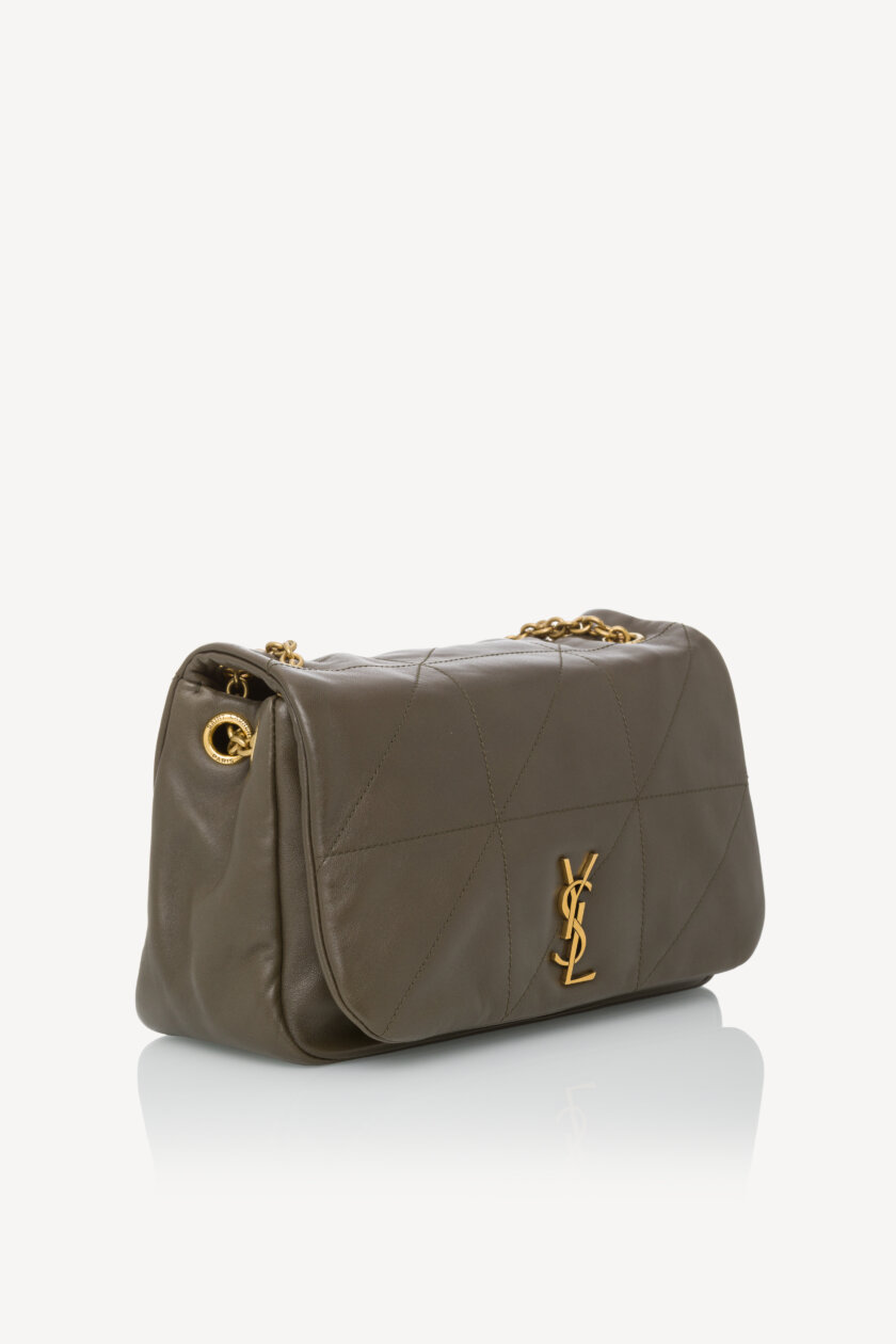 <span style="font-size: 10px; color: rgb(101, 101, 101);letter-spacing: .15em;">HARD TO FIND</span><br><strong> SAINT LAURENT </strong><br><div style="margin-top:10px; font-size:16px;">Small Jamie 4.3 Chain Bag Light Musk</div><br> - Image 3