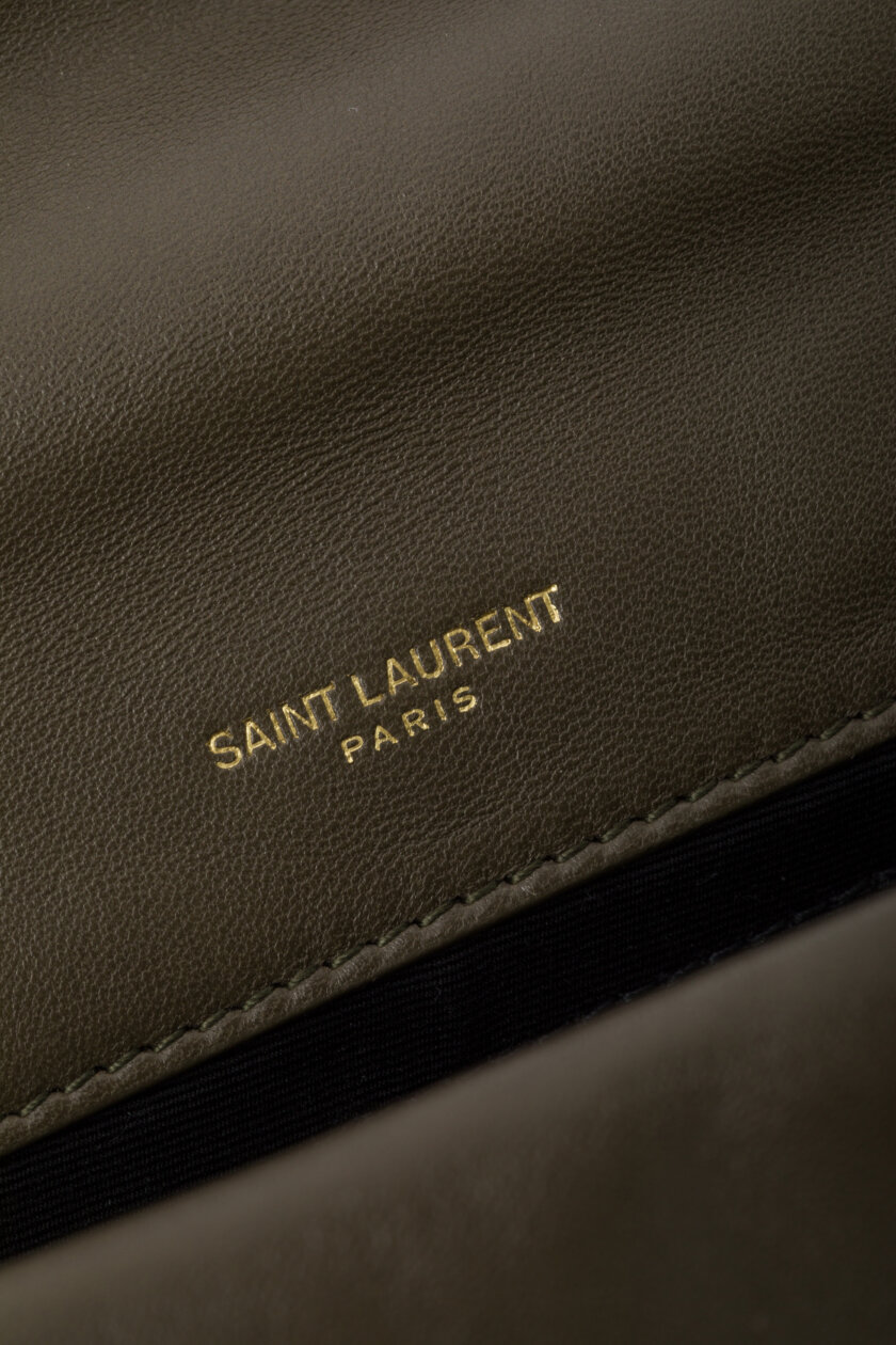 <span style="font-size: 10px; color: rgb(101, 101, 101);letter-spacing: .15em;">HARD TO FIND</span><br><strong> SAINT LAURENT </strong><br><div style="margin-top:10px; font-size:16px;">Small Jamie 4.3 Chain Bag Light Musk</div><br> - Image 16