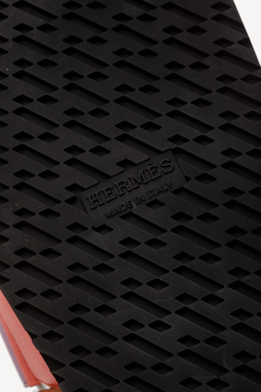 <span style="font-size: 10px; color: rgb(101, 101, 101);letter-spacing: .15em;">HARD TO FIND</span><br><strong> HERMES </strong><br><div style="margin-top:10px; font-size:16px;">Chypre Sandal Rose Peche Violet Petale 37.5 ( true size 36,5 )</div><br> - Image 13
