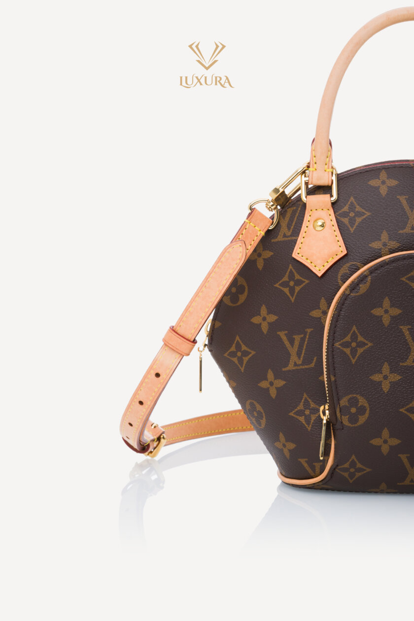 <span style="font-size: 10px; color: rgb(101, 101, 101);letter-spacing: .15em;">HAR TO FIND</span><br><strong> LOUIS VUITTON </strong><br><div style="margin-top:10px; font-size:16px;">Monogram Canvas Elipse PM M46196</div><br> - Image 10