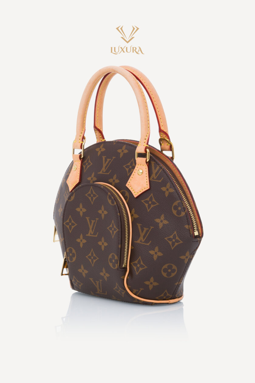 <span style="font-size: 10px; color: rgb(101, 101, 101);letter-spacing: .15em;">HAR TO FIND</span><br><strong> LOUIS VUITTON </strong><br><div style="margin-top:10px; font-size:16px;">Monogram Canvas Elipse PM M46196</div><br> - Image 9