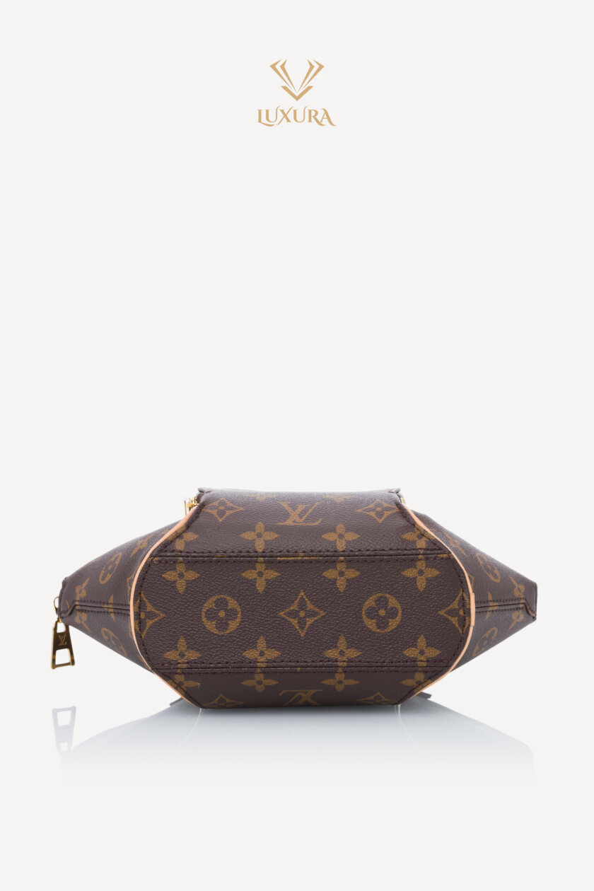 <span style="font-size: 10px; color: rgb(101, 101, 101);letter-spacing: .15em;">HAR TO FIND</span><br><strong> LOUIS VUITTON </strong><br><div style="margin-top:10px; font-size:16px;">Monogram Canvas Elipse PM M46196</div><br> - Image 19