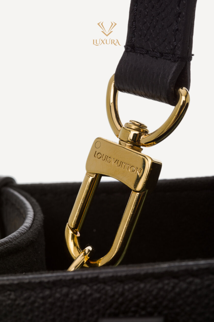 Cross Body and Shoulder Bags | LOUIS VUITTON OnTheGo PM Monogram Empreinte Leather M445653