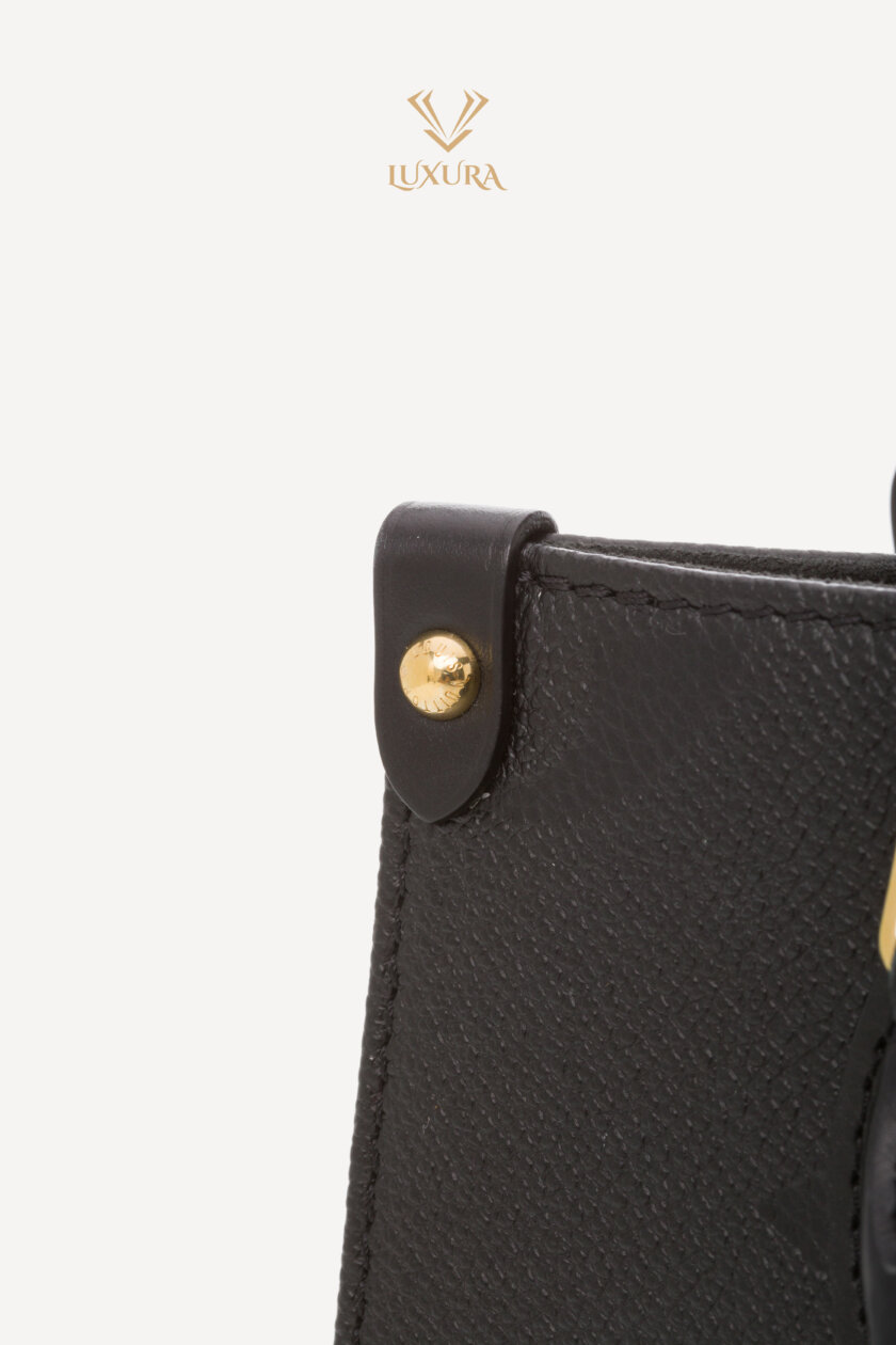 Cross Body and Shoulder Bags | LOUIS VUITTON OnTheGo PM Monogram Empreinte Leather M445653