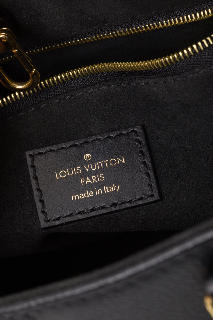 Cross Body and Shoulder Bags | LOUIS VUITTON OnTheGo PM Monogram Empreinte Leather M445653