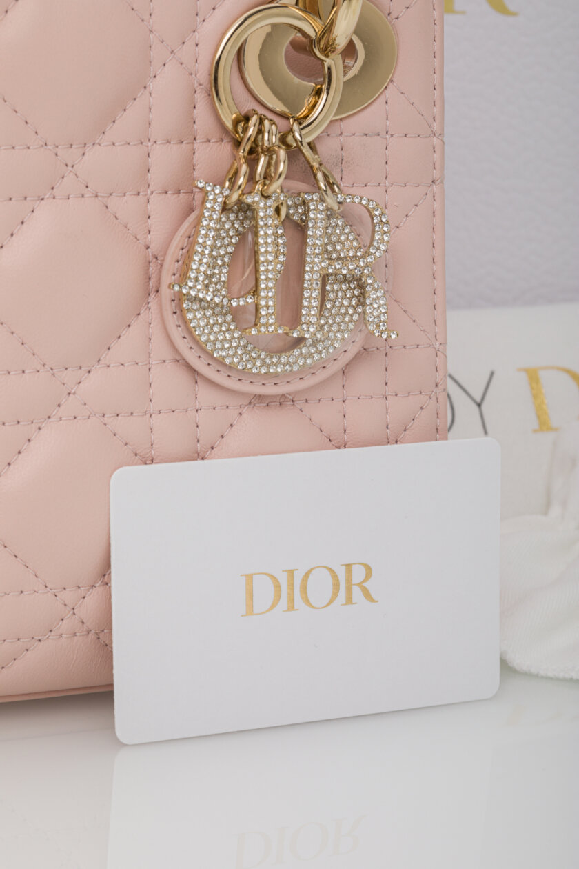 Casti | DIOR Mini Lady Dior Bag Powder Pink Cannage Lambskin