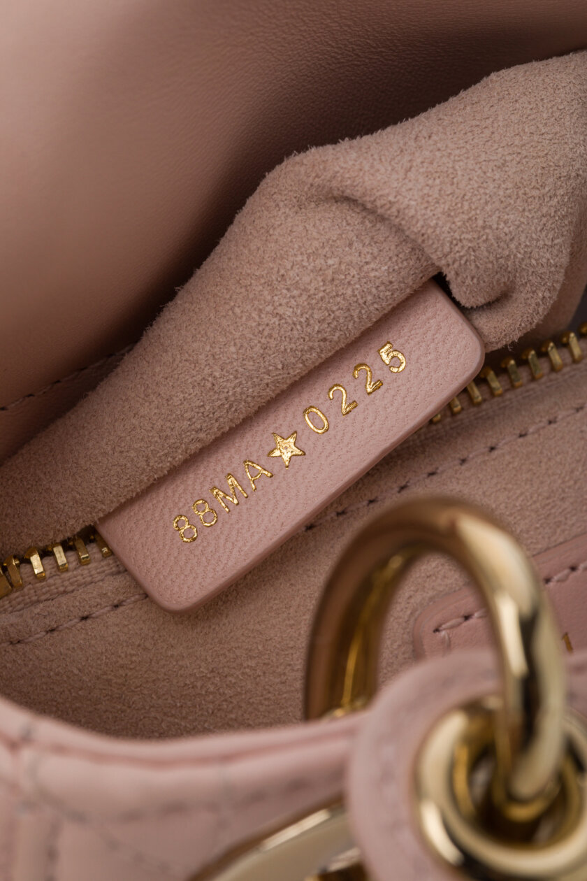 Casti | DIOR Mini Lady Dior Bag Powder Pink Cannage Lambskin