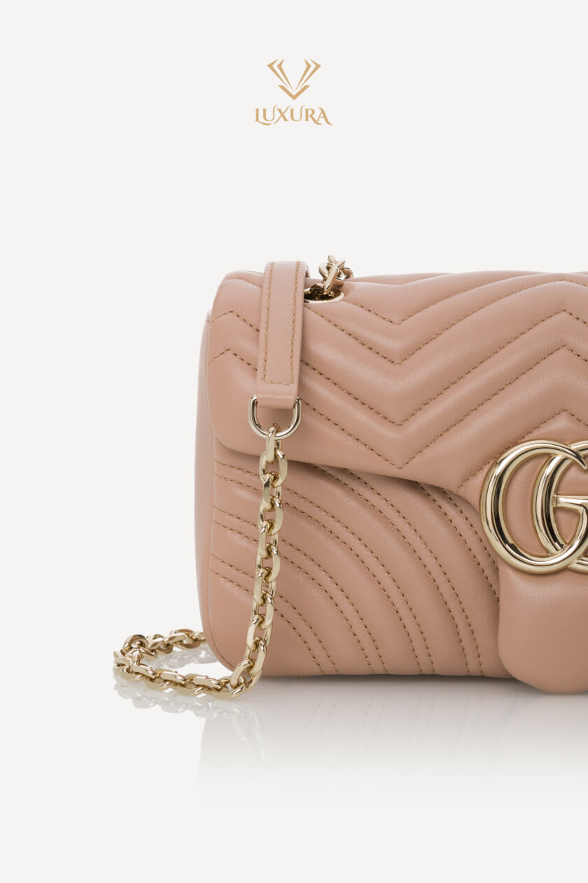 <span style="font-size: 10px; color: rgb(101, 101, 101);letter-spacing: .15em;">NEW COLLECTION</span><br><strong> GUCCI </strong><br><div style="margin-top:10px; font-size:16px;">GG Marmont Medium Shoulder Bag Beige Poudre</div><br> - Image 10