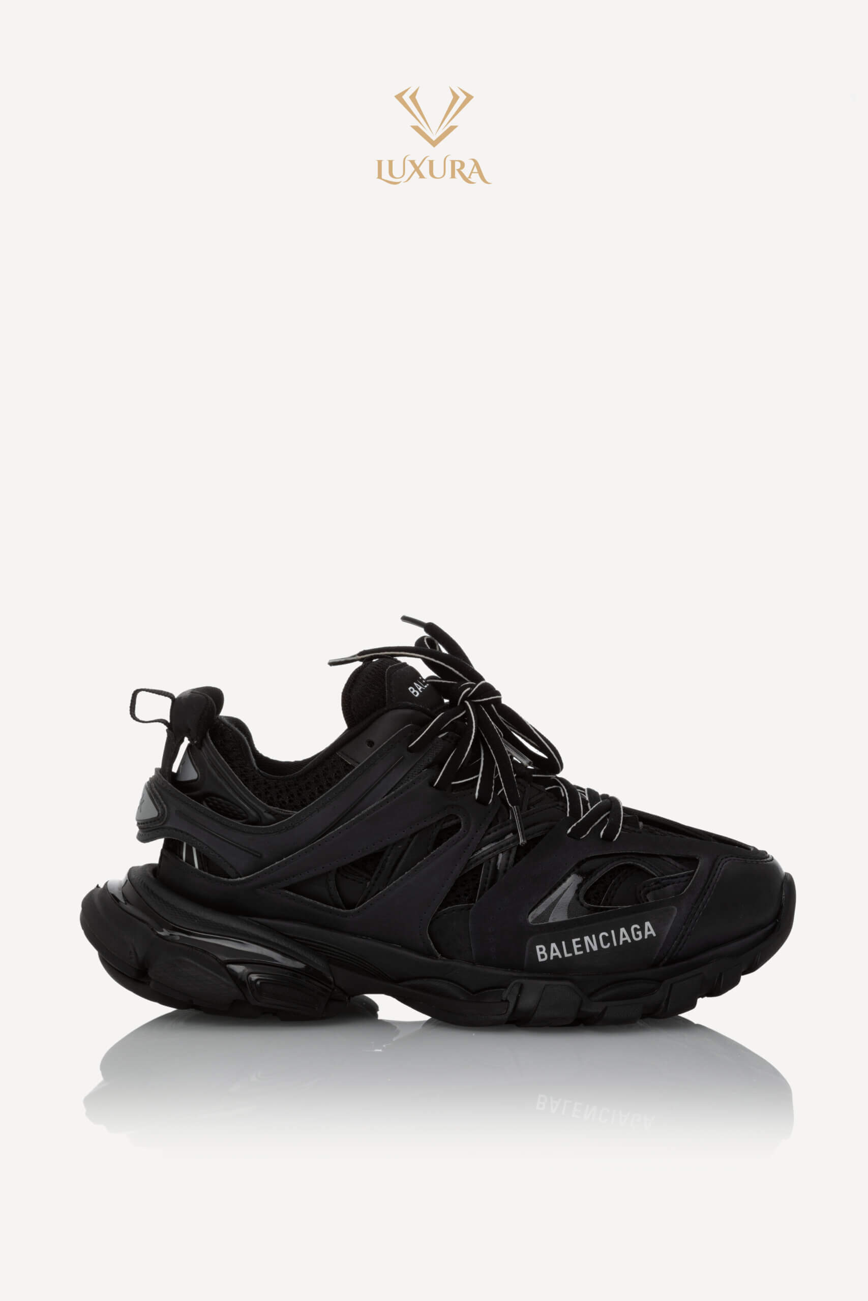 <span style="font-size: 10px; color: rgb(101, 101, 101);letter-spacing: .15em;">BEST DEAL</span><br><strong> BALENCIAGA </strong><br><div style="margin-top:10px; font-size:16px;"> Track Sneakers Black 37 </div><br>