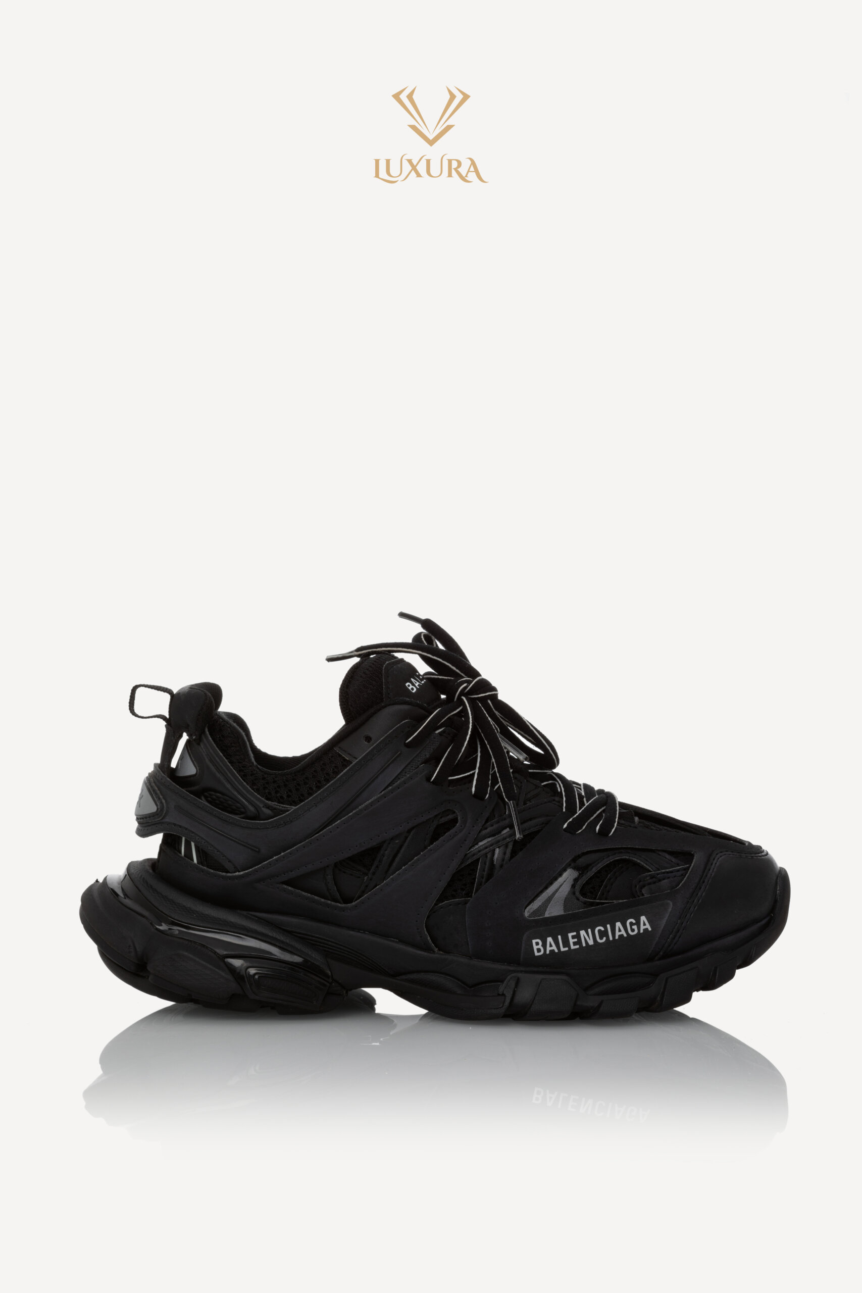 <span style="font-size: 10px; color: rgb(101, 101, 101);letter-spacing: .15em;">BEST DEAL</span><br><strong> BALENCIAGA </strong><br><div style="margin-top:10px; font-size:16px;"> Track Sneakers Black 37 </div><br> - Image 6