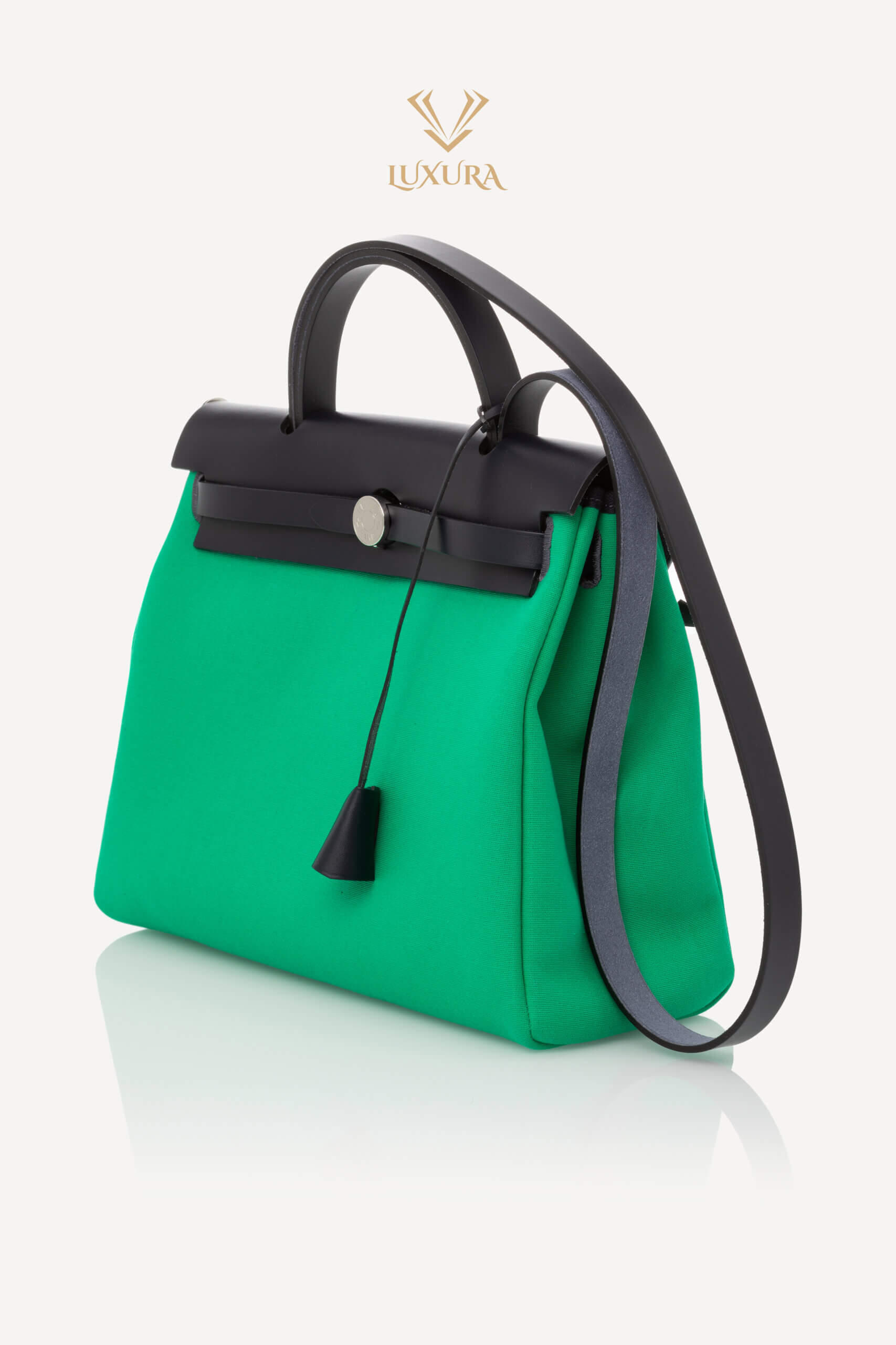 <span style="font-size: 10px; color: rgb(101, 101, 101);letter-spacing: .15em;">HARD TO FIND</span><br><strong> HERMES </strong><br><div style="margin-top:10px; font-size:16px;"> Herbag Zip 31 Vache Hunter Menthe Toile Bleu Indigo </div><br> - Image 8