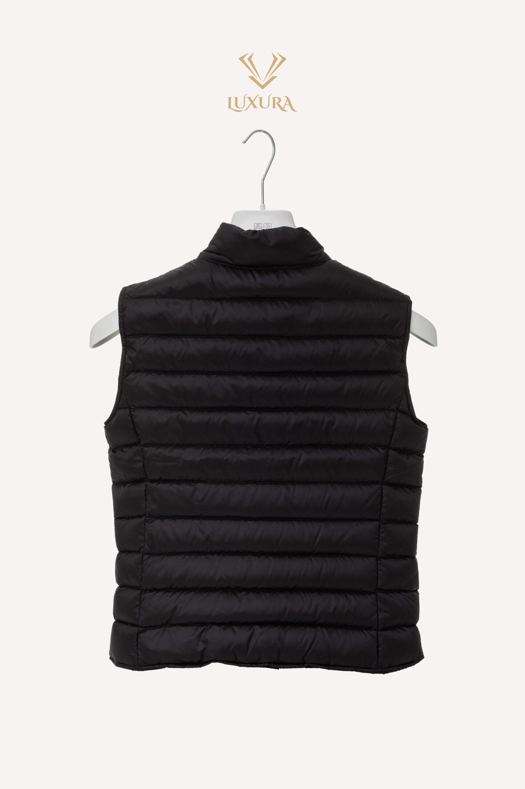 <span style="font-size: 10px; color: rgb(101, 101, 101);letter-spacing: .15em;">HARD TO FIND</span><br><strong> MONCLER </strong><br><div style="margin-top:10px; font-size:16px;"> Liane Packable Down Gilet 1</div><br> - Image 2