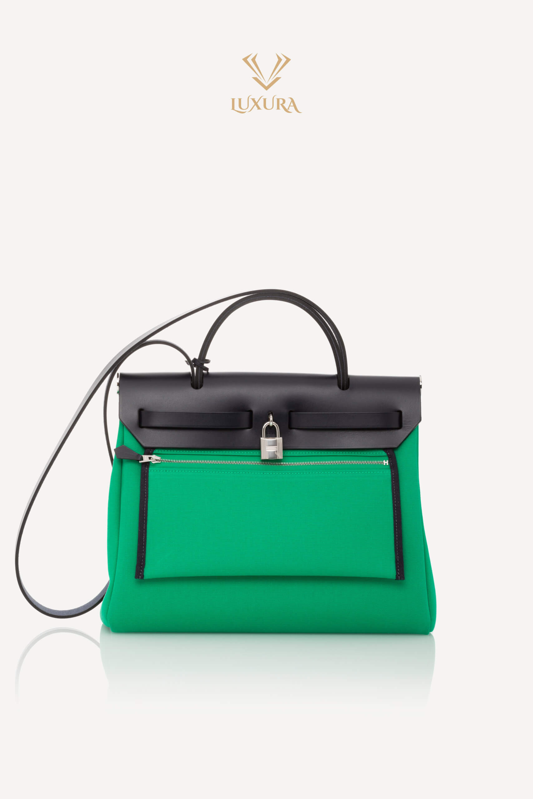 <span style="font-size: 10px; color: rgb(101, 101, 101);letter-spacing: .15em;">HARD TO FIND</span><br><strong> HERMES </strong><br><div style="margin-top:10px; font-size:16px;"> Herbag Zip 31 Vache Hunter Menthe Toile Bleu Indigo </div><br> - Image 6